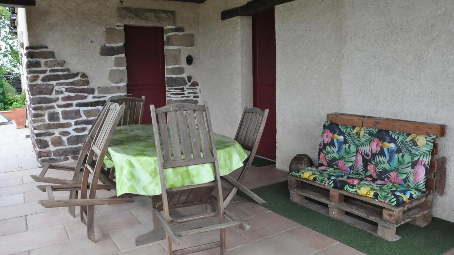 La Demeure De Merlin L'Enchanteur Loscouet-sur-Meu 0*,